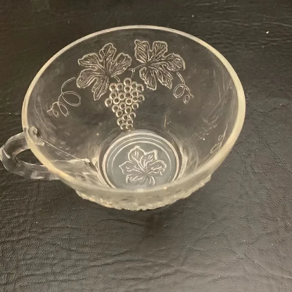 Anchor Hocking 4 Glass Trays 4 Glass Coffee Tea Cups Vintage 8 Piece Snack Set